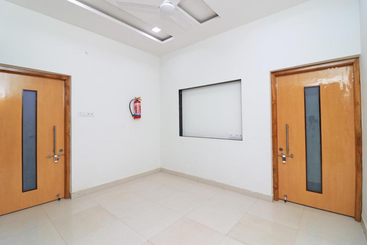Отель Oyo Flagship 39764 Mahendra Greens Bhilai Экстерьер фото